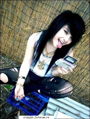 Brookelle Bones - pun si eu o poza cu ea PS: Amaya (Ana) bune venit - *Emo