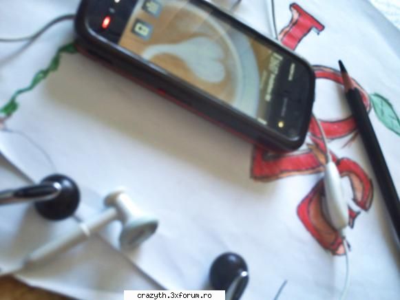 am gasit poza cu telefonul meu  :rotfl: my life~my phone